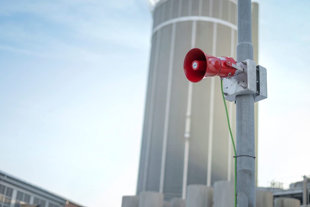 Neue explosionsgeschützte Sicherheitslösungen von Axis - safety-security.ch
