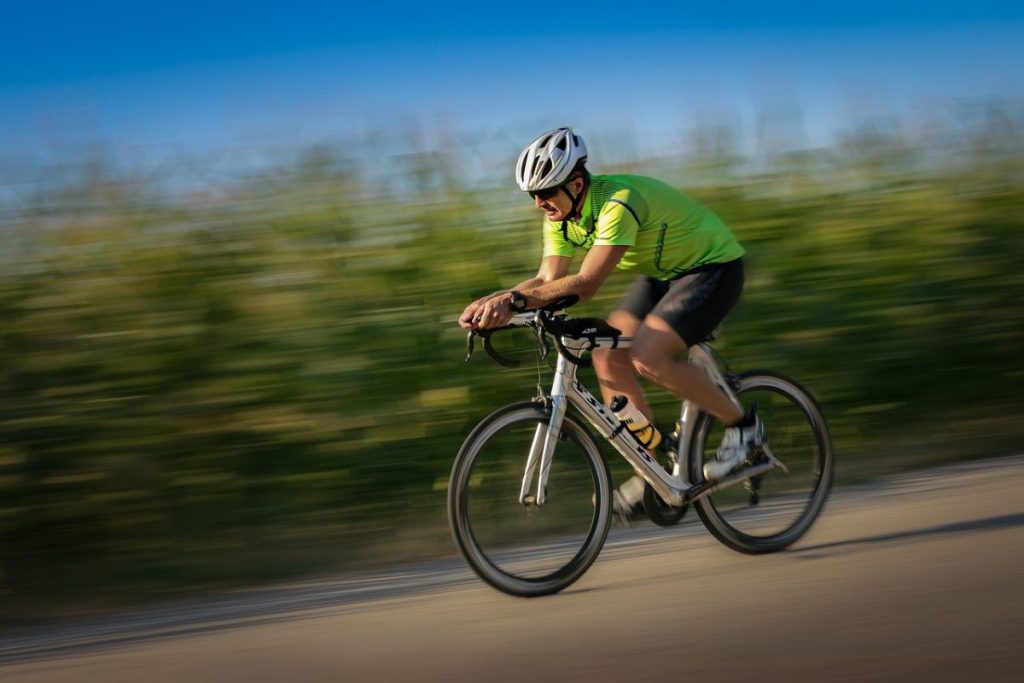 Studie zum Überholabstand: Velofahrende werden in Schweizer Städten systematisch zu knapp überholt überholabstand